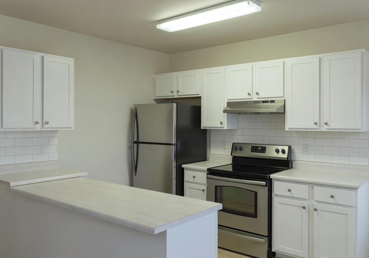 Plain kitchen before AI room design